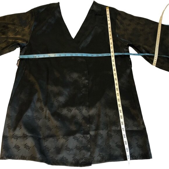 YITTY Robe Women's Satin Pretty Mini Size Medium Iconic Black - Picture 4 of 12